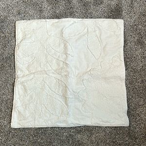 Pottery Barn White Leaf Applique Cotton Square‎ Pillow Cover Sham 22.5 Inches